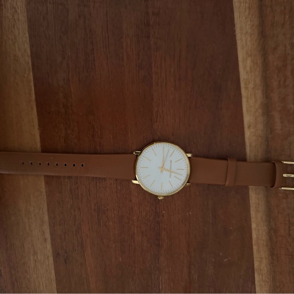 Michael Kors Watch - Picture 2 of 2